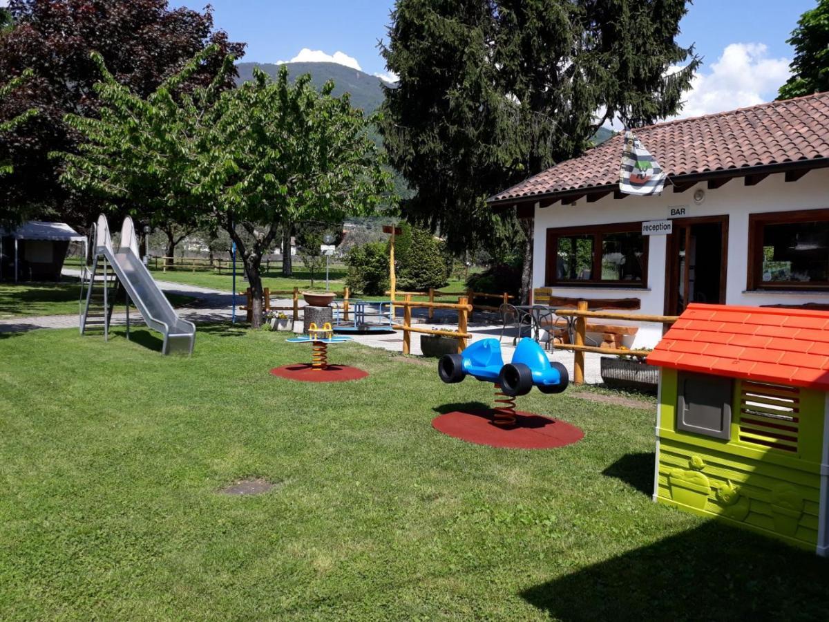 Camping La Breva Dongo Esterno foto